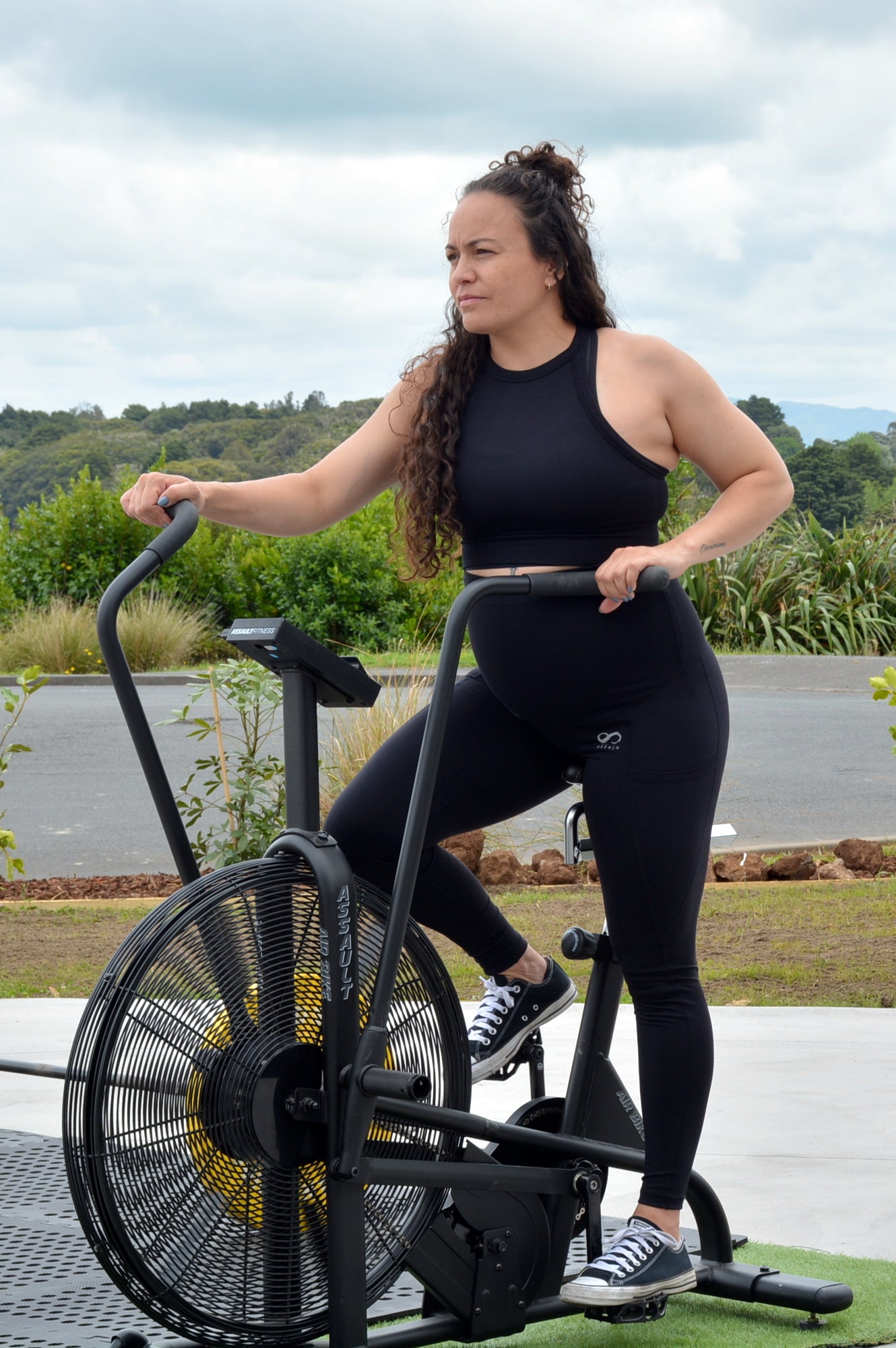 akkajo Maternity and Postpartum Leggings